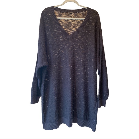 Torrid Black V Neck Sweater, Size 3X - Picture 2 of 8